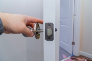 loose doorknob repair